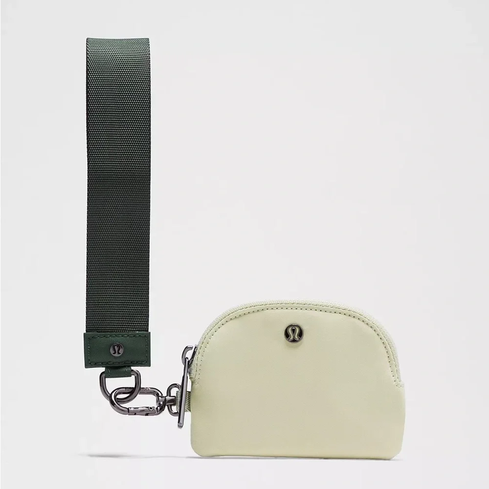 lululemon athletica fresh functional